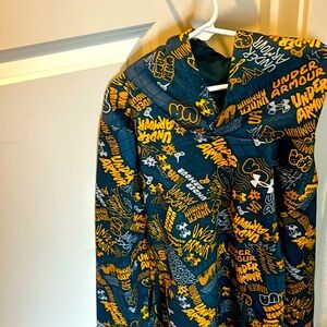 Boys under Armour hoodie